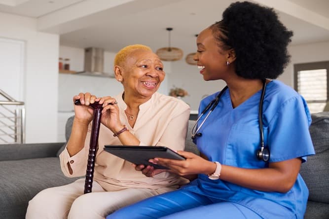 Cover image for Benefits of a Live-In Caregiver for Your Loved Ones